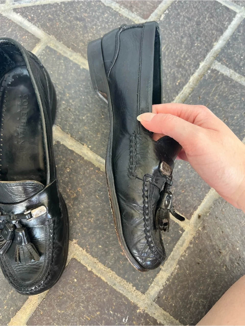 Men’s 8 Cole Haan Black Leather Tassel Loafers